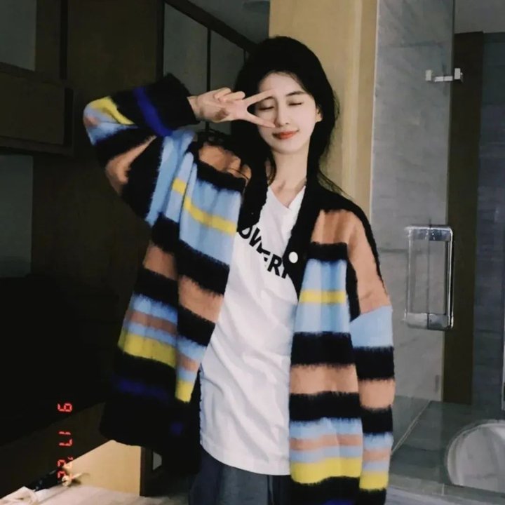 穿越七次，我成了大佬的救命恩人